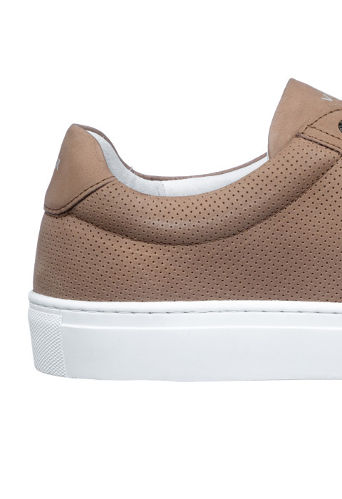 Taupe nubuck Novara sneaker