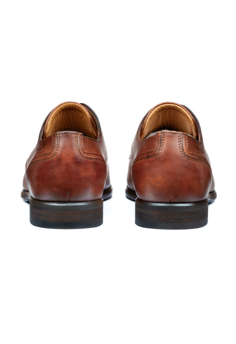 Licht cognac gladleren Erasmo veterschoen