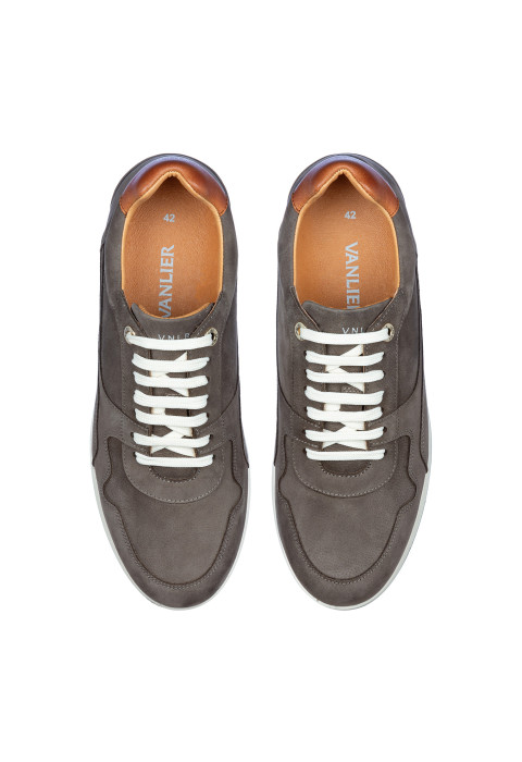 Taupe nubuck Davinci sneaker